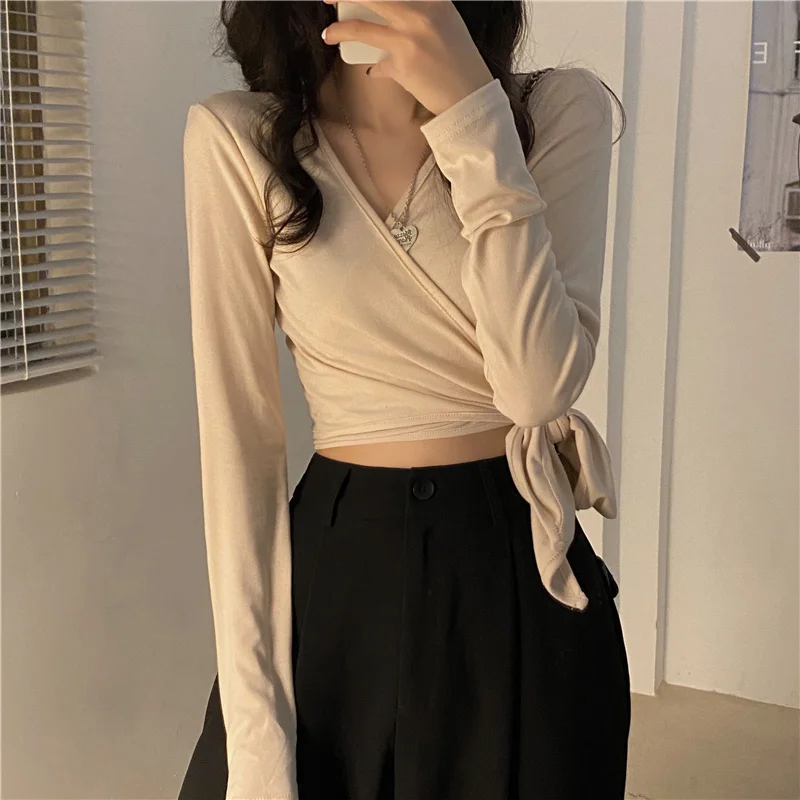 Heart Knot T-shirt Thin V-Neck Long Sleeve Grey Women's Summer Korean Slim Short Bottomed Shirt Top
Heart Knot T-shirt Thin V-Neck Long Sleeve Grey Women's Summer Korean Slim Short Bottomed Shirt Top