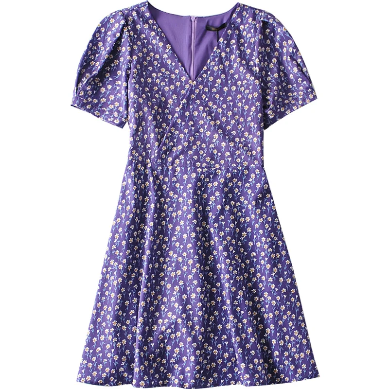 French Style Niche Design Summer New Women V-neck Cross Small Floral Dress Puff Sleeve Vintage Skirt Women
French Style Niche Design Summer New Women V-neck Cross Small Floral Dress Puff Sleeve Vintage Skirt Women