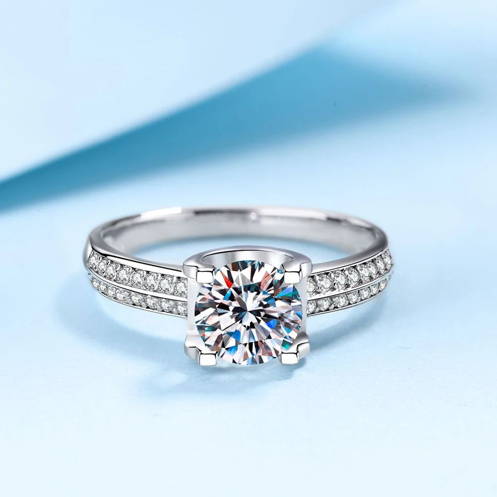 Round Cut VVS1 Moissanite 925 Sterling Silver Rings Classic Style Diamond Silver 4 claws Jewelry for Women Fashion Setting
Round Cut VVS1 Moissanite 925 Sterling Silver Rings Classic Style Diamond Silver 4 claws Jewelry for Women Fashion Setting