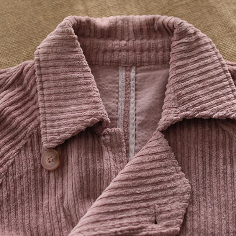 Retro Corduroy Turndown Collar Single-Breasted Jacket Tops Women 2020 Fall Loose Long Sleeve Short Coat Vintage Casual Outerwear
Retro Corduroy Turndown Collar Single-Breasted Jacket Tops Women 2020 Fall Loose Long Sleeve Short Coat Vintage Casual Outerwear