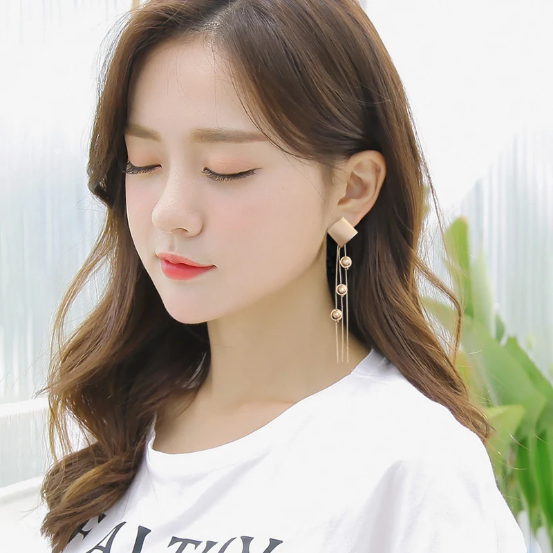 2021 New Crystal Pearl Tassel Earrings Female Long Paragraph Geometric Pendant Earrings Wedding Fashion Jewelry Jewelry Gifts
2021 New Crystal Pearl Tassel Earrings Female Long Paragraph Geometric Pendant Earrings Wedding Fashion Jewelry Jewelry Gifts