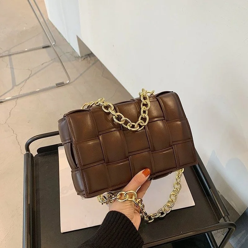 2021 New High-quality Chain Casual All-match Shoulder Bag Ladies Woven Bag Brand Designer Fresh Rhombus Fashion Messenger Bag
2021 New High-quality Chain Casual All-match Shoulder Bag Ladies Woven Bag Brand Designer Fresh Rhombus Fashion Messenger Bag