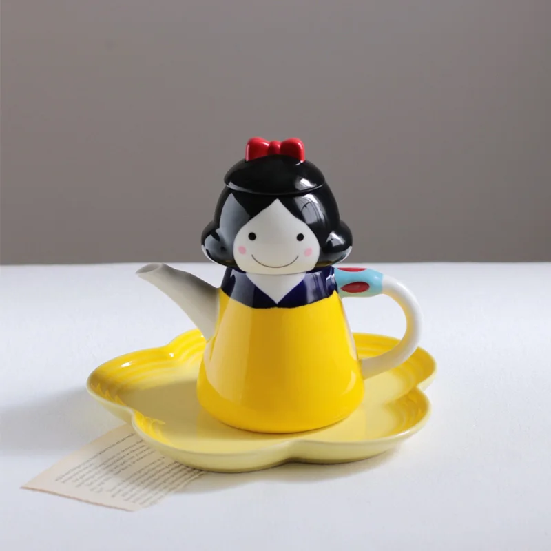 Керамический набор для чая и с 3d-рисунком из мультфильма белоснежный