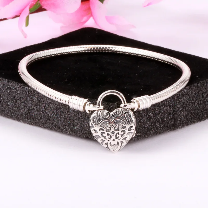 Lorena 925 Sterling Silver Snake Bone Chain New Smooth Silver Lock King's Heart Bracelet Gift For Girlfriend
Lorena 925 Sterling Silver Snake Bone Chain New Smooth Silver Lock King's Heart Bracelet Gift For Girlfriend