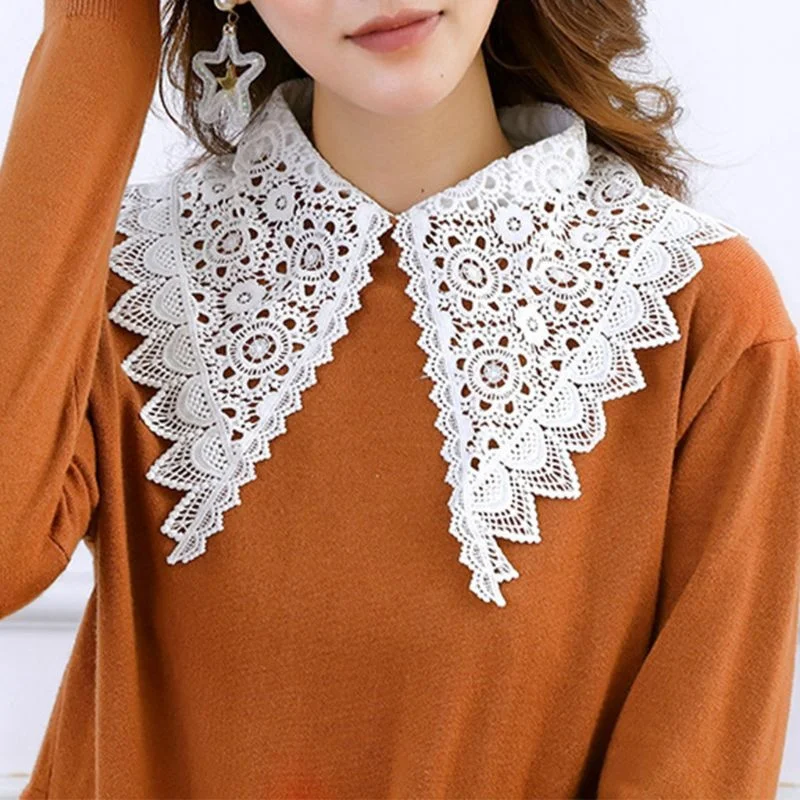 Korean Women Hollow Floral Lace Fake Collar Detachable Buttons Large Pointed Lapel Half Shirt Blouse Dress Decorative Accessory
Korean Women Hollow Floral Lace Fake Collar Detachable Buttons Large Pointed Lapel Half Shirt Blouse Dress Decorative Accessory