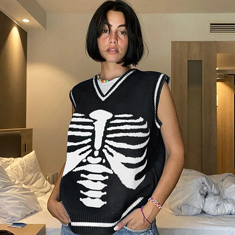 Women Vest Harajuku All-match Oversized Korean Style V-neck Knitted Sweater Female Leisure Student Sleeveless Y2K Jumper Vest 
Women Vest Harajuku All-match Oversized Korean Style V-neck Knitted Sweater Female Leisure Student Sleeveless Y2K Jumper Vest