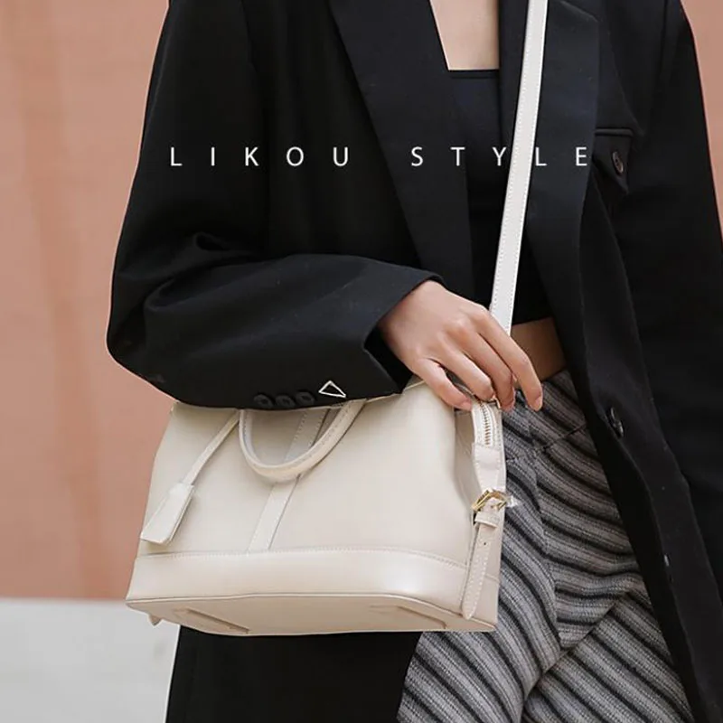 Handbag women's leather shoulder bags Luxury Designer Cowhide Bag Fashion Women's handbags Quality Women's bag
Handbag women's leather shoulder bags Luxury Designer Cowhide Bag Fashion Women's handbags Quality Women's bag