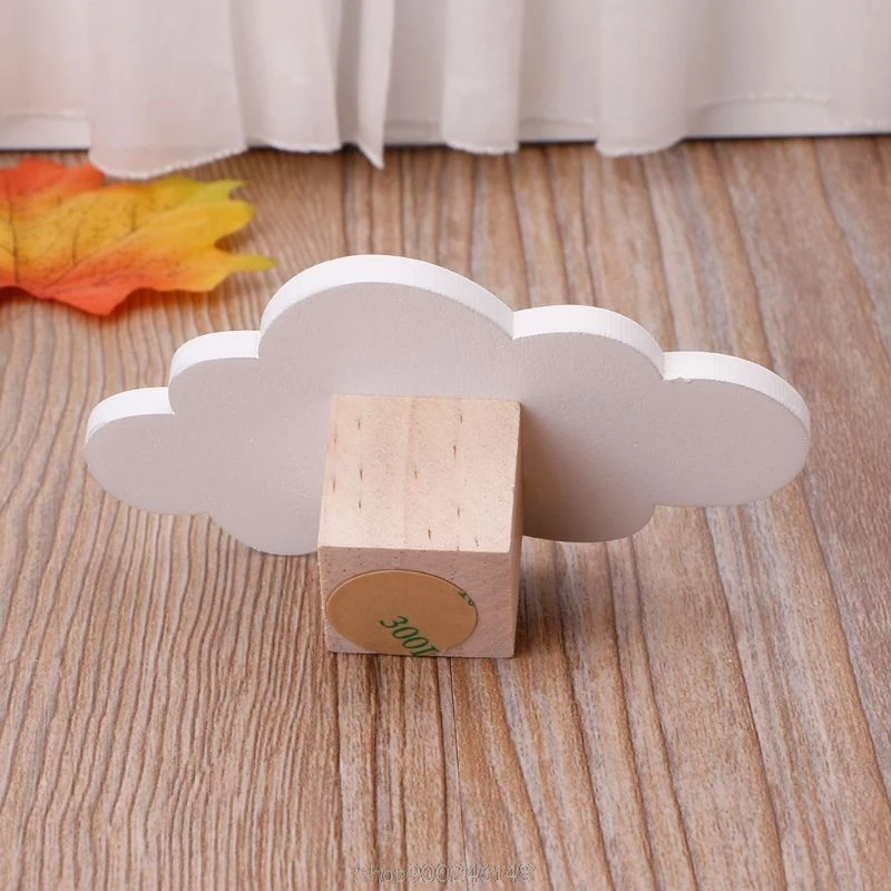 Вешалка для одежды деревянная с крючками в виде облаков Настенный декор детской