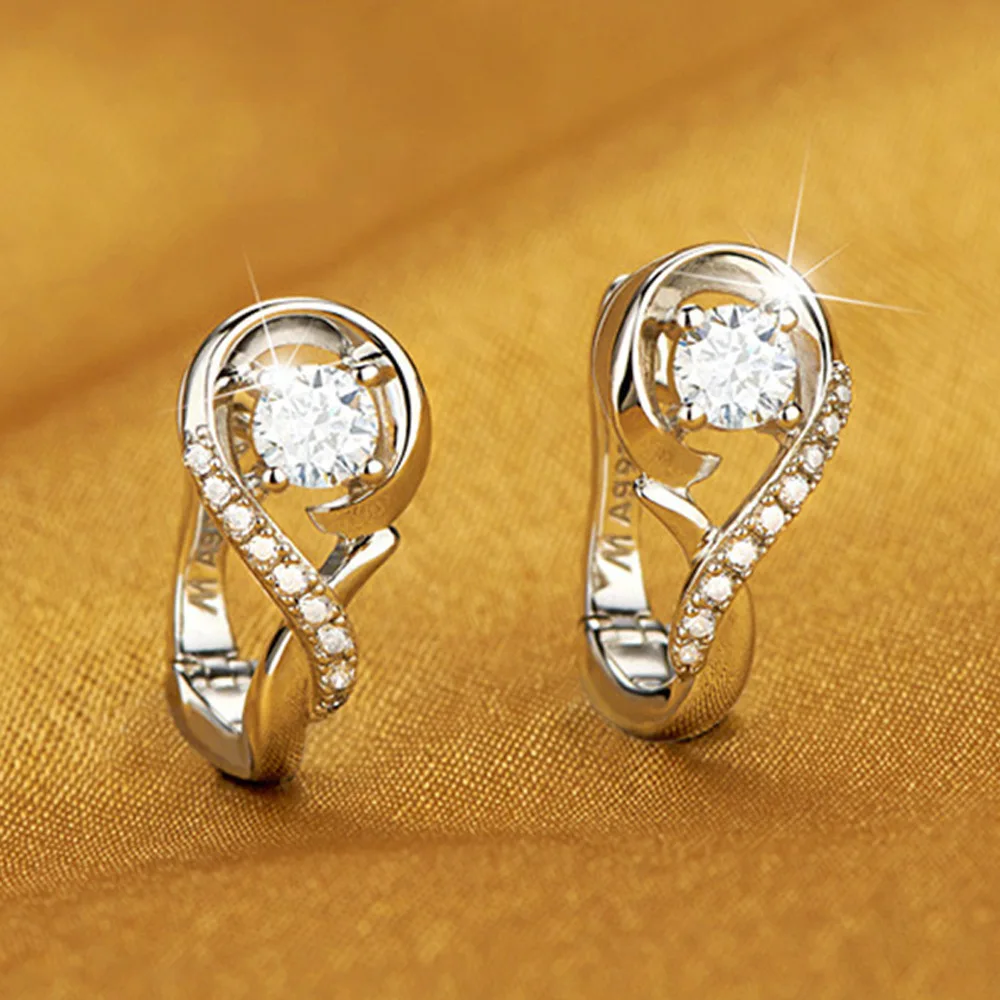 Korean Fashion Sweet Romantic Super Flash Classic Atmosphere Elegant Copper Plated Retro Diamond Earrings Female
Korean Fashion Sweet Romantic Super Flash Classic Atmosphere Elegant Copper Plated Retro Diamond Earrings Female