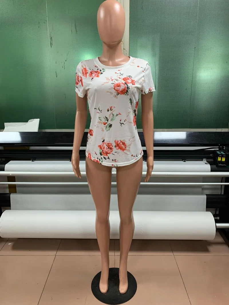 Women's Tops European and American Popular Flowers Digital Print Round Neck Short Sleeve Ladies T-shirt
Women's Tops European and American Popular Flowers Digital Print Round Neck Short Sleeve Ladies T-shirt