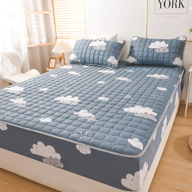 New Upgraded Quilted Bed Sheet One-Piece All-Inclusive Thick Cartoon Bedspread Sheet Non-Slip Simmons Mattress Protection Cover 
New Upgraded Quilted Bed Sheet One-Piece All-Inclusive Thick Cartoon Bedspread Sheet Non-Slip Simmons Mattress Protection Cover