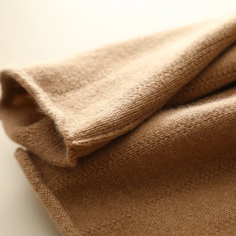 KMS new cashmere skirt suit knitting fashionable slim V-neck fashionable and elegant two-piece half skirt for women M/L 
KMS new cashmere skirt suit knitting fashionable slim V-neck fashionable and elegant two-piece half skirt for women M/L