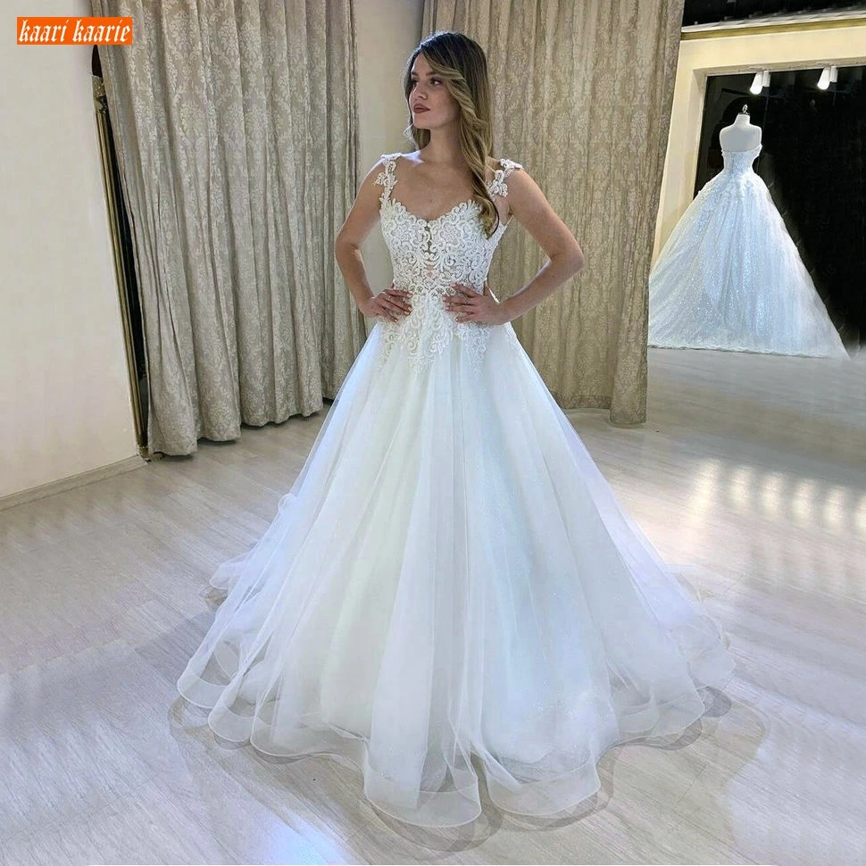 Fashion White Wedding Dresses Princess Lace Appliqued Tulle Ball Gown Boho Marry Bride Dress Long 2020 Custom Made Wedding Gowns
Fashion White Wedding Dresses Princess Lace Appliqued Tulle Ball Gown Boho Marry Bride Dress Long 2020 Custom Made Wedding Gowns