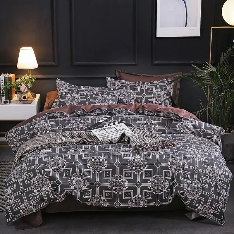 45 3pcs America retro comforter bedding set bed cover Queen King nordic duvet cover set Bedclothes Quilt Cover Pillow case
45 3pcs America retro comforter bedding set bed cover Queen King nordic duvet cover set Bedclothes Quilt Cover Pillow case