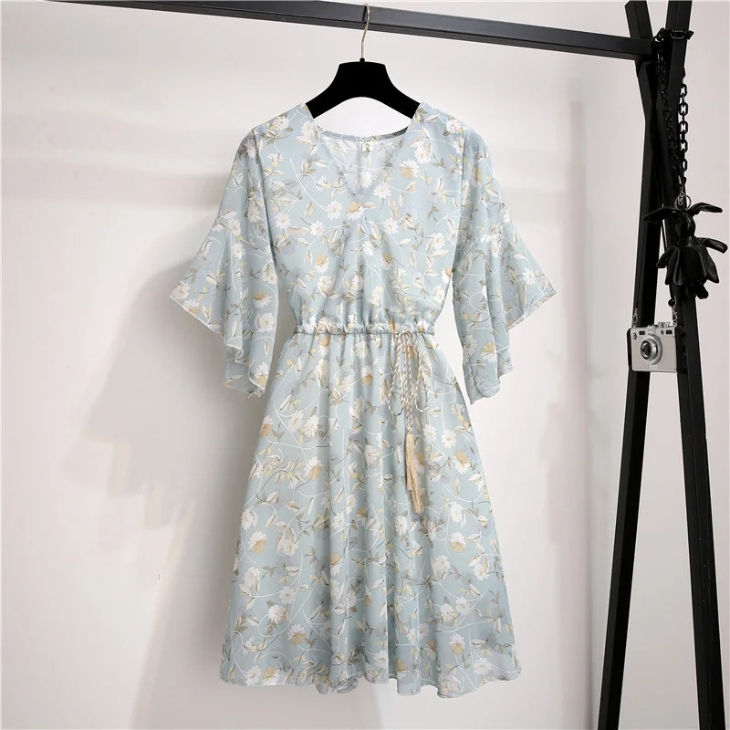 Spring Summer Chiffon Dress Women V-Neck Floral Print Short Dresses Sweet Ruffle Sleeeve Slim 2021 New Drawstring Ladies Dress
Spring Summer Chiffon Dress Women V-Neck Floral Print Short Dresses Sweet Ruffle Sleeeve Slim 2021 New Drawstring Ladies Dress