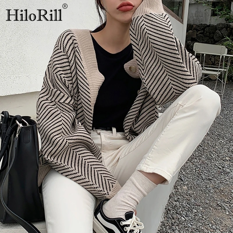 HiloRill Knitted Striped Cardigan Sweater Women Patchwork Top Autumn Winter 2021 Long Sleeve Casual Outwears V Neck Buttons Coat
HiloRill Knitted Striped Cardigan Sweater Women Patchwork Top Autumn Winter 2021 Long Sleeve Casual Outwears V Neck Buttons Coat