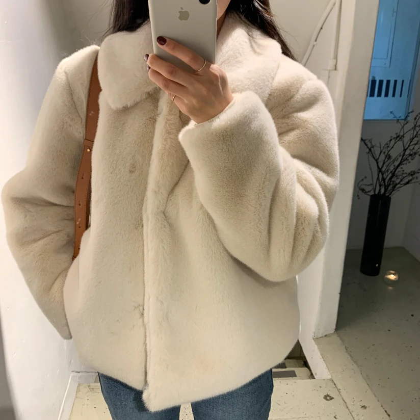 Women Single Breasted Long Sleeve Woolen Jacket Fur Lapel Casual Vintage Outwear Overcoat Elegant Loose Fashion Coat
Women Single Breasted Long Sleeve Woolen Jacket Fur Lapel Casual Vintage Outwear Overcoat Elegant Loose Fashion Coat