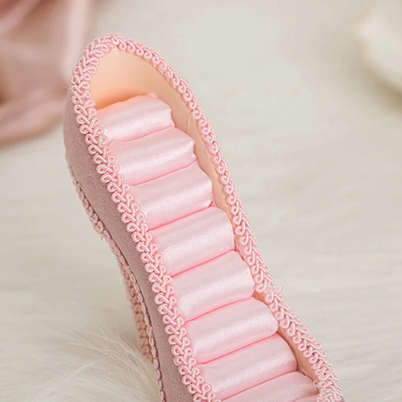 Flannel High Heels Ring Seat Jewelry Storage Display Female Home Creative Ornaments Model Wedding 
Flannel High Heels Ring Seat Jewelry Storage Display Female Home Creative Ornaments Model Wedding