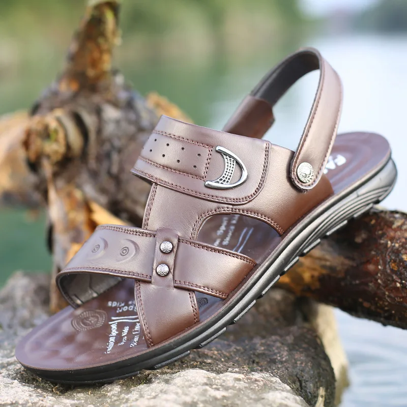 Men's New Slippers Leather Summer Sandals Casual Beach Shoes Cowhide Sandals Non-slip Slippers Fashionable and Convenient
Men's New Slippers Leather Summer Sandals Casual Beach Shoes Cowhide Sandals Non-slip Slippers Fashionable and Convenient
