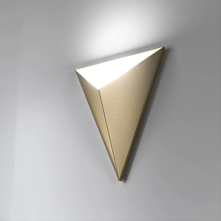 

Nordic Postmodern Led Wall Lamp Aluminum Body Triangle Wall Light For Bedroom Home Lighting Luminaire Bathroom Wall Sconce