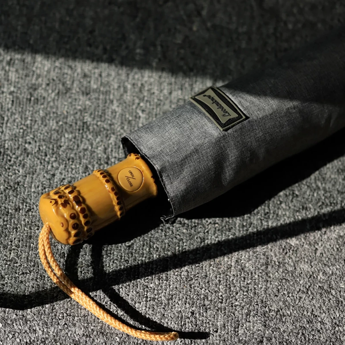 Top Brand Automatic Umbrella Rain Women Imitation Bamboo Handle Windproof Folding Umbrellas Men Outdoor Travel Rainproof Parasol
Top Brand Automatic Umbrella Rain Women Imitation Bamboo Handle Windproof Folding Umbrellas Men Outdoor Travel Rainproof Parasol