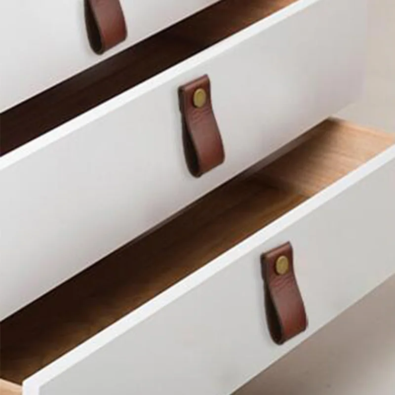Handmade Leather Pull Handle Europe Style Soft Minimalist Door Cupboard Drawer Kitchen Cabinet Dresser Knobs Furniture Hardware
Handmade Leather Pull Handle Europe Style Soft Minimalist Door Cupboard Drawer Kitchen Cabinet Dresser Knobs Furniture Hardware