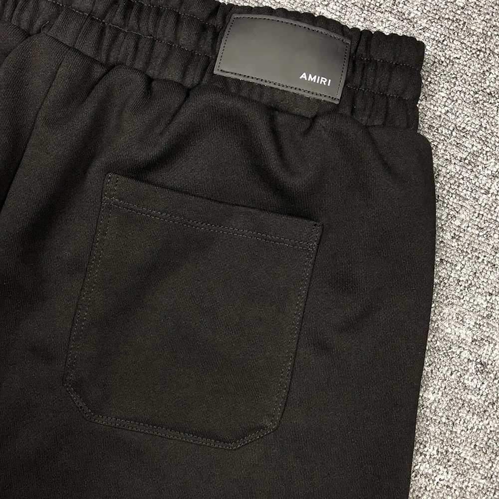 AMIRI thin velvet high street logo embroidery drawstring five-point shorts men women 1:1 high quality Harajuku casual pants
AMIRI thin velvet high street logo embroidery drawstring five-point shorts men women 1:1 high quality Harajuku casual pants