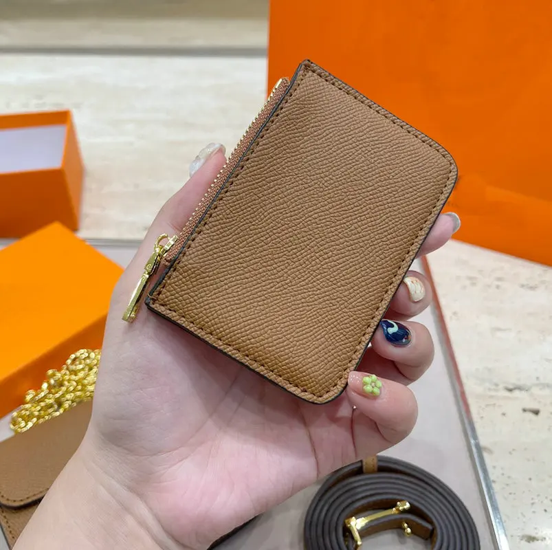 Wallets & Holders
Wallets & Holders