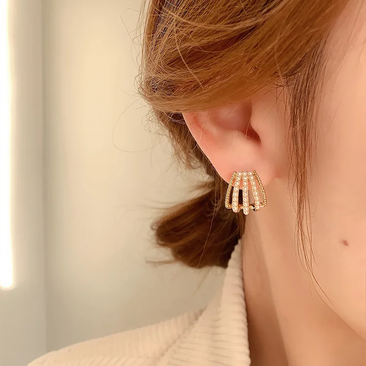 Korean Crystal Heart Stud Earrings Cute Romantic Exquisite Diamond Earrings for Women Girls Wedding Engagement Party Jewelry
Korean Crystal Heart Stud Earrings Cute Romantic Exquisite Diamond Earrings for Women Girls Wedding Engagement Party Jewelry