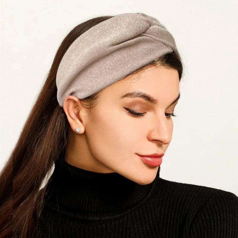 Solid Color Cashmere Cross Wide Headbands for Women Winter Ear Warmer Soft Elastic Headwrap Turban Bandana Hair Accessories
Solid Color Cashmere Cross Wide Headbands for Women Winter Ear Warmer Soft Elastic Headwrap Turban Bandana Hair Accessories