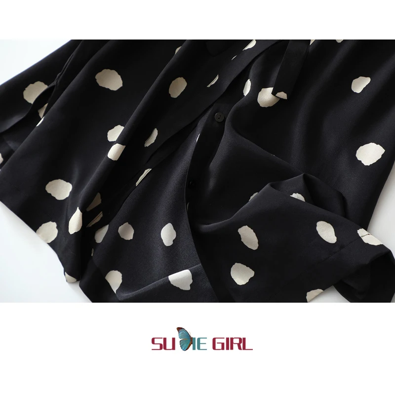 SUDIE Girl Vacation summer beach wind big wave point lapel belt mulberry silk elegant temperament exquisite dress
SUDIE Girl Vacation summer beach wind big wave point lapel belt mulberry silk elegant temperament exquisite dress