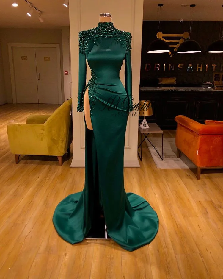 PEORCHID 2021 Saudi Arabia Crystal Evening Dresses Beaded High Neck Elegant Women Formal Gowns Long Sleeve Prom Dress Party Wear
PEORCHID 2021 Saudi Arabia Crystal Evening Dresses Beaded High Neck Elegant Women Formal Gowns Long Sleeve Prom Dress Party Wear