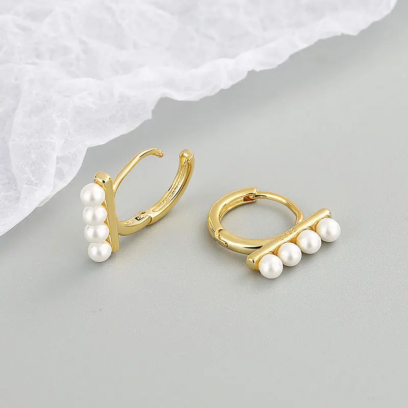 Minimalist Row of Pearl Earring Retro Metal Small Hoop Earrings for Women Jewelry Personalized Statement Aretes De Mujer Aretes
Minimalist Row of Pearl Earring Retro Metal Small Hoop Earrings for Women Jewelry Personalized Statement Aretes De Mujer Aretes