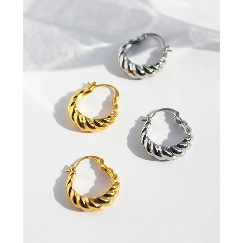 Earrings for Women 2021 Vintage Jewelry Hoops Woman Earring Gold Plated Filled Bijouterie Female Stylish Geometric Piercing
Earrings for Women 2021 Vintage Jewelry Hoops Woman Earring Gold Plated Filled Bijouterie Female Stylish Geometric Piercing