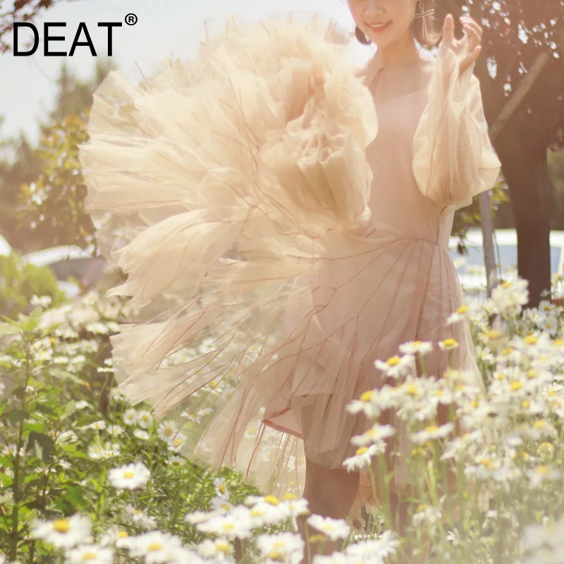 DEAT 2021 new winter and summer round enck full sleeves multilayer mesh sweet girl's dress WL00311 heavy work by hand
DEAT 2021 new winter and summer round enck full sleeves multilayer mesh sweet girl's dress WL00311 heavy work by hand