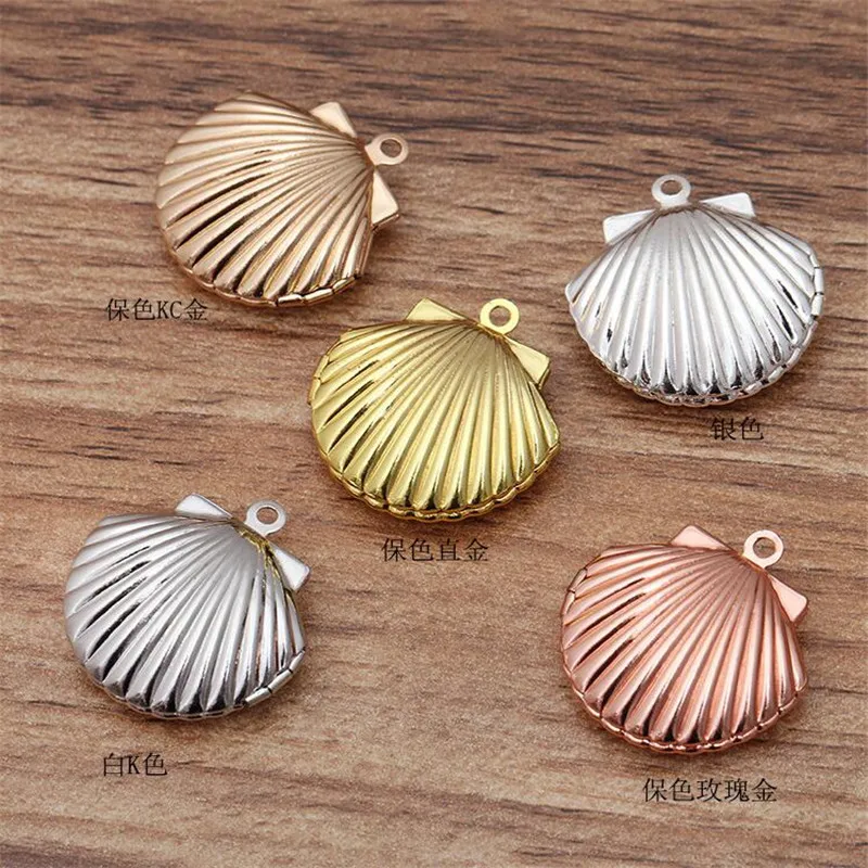 Size 22*19mm Thickness 8mm Copper Charms European Style Prayer Craft DIY Pendant Jewelry Findings Photo Frame Locket Box
Size 22*19mm Thickness 8mm Copper Charms European Style Prayer Craft DIY Pendant Jewelry Findings Photo Frame Locket Box