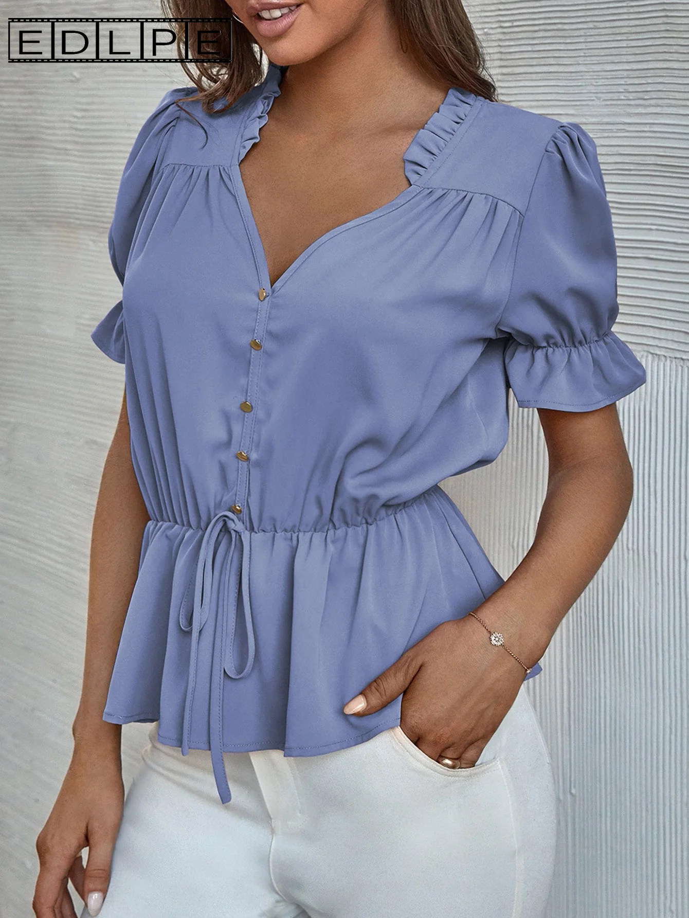 Short Sleeveless Solid Color V-neck Pleated Ruffle Bow Casual Woman Top Y2k Aesthetic Ins Steetwear All Neon Store Clothes
Short Sleeveless Solid Color V-neck Pleated Ruffle Bow Casual Woman Top Y2k Aesthetic Ins Steetwear All Neon Store Clothes