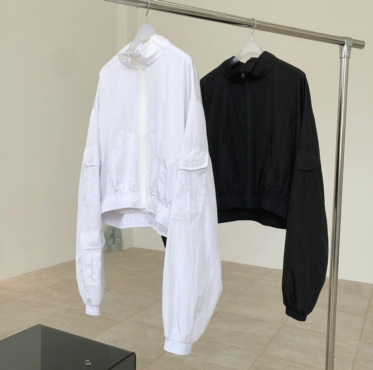 ZCSMLL2021 New Autumn Arrivals Clothing Stand Collar Long Sleeve Jacket Solid White Loose Big Size Casual Women Coat
ZCSMLL2021 New Autumn Arrivals Clothing Stand Collar Long Sleeve Jacket Solid White Loose Big Size Casual Women Coat
