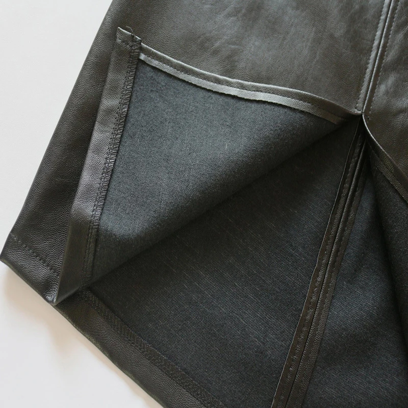 Autumn and winter temperament high waist split women's half body PU leather skirt hip skirt office elegant sexy skirt 5XL
Autumn and winter temperament high waist split women's half body PU leather skirt hip skirt office elegant sexy skirt 5XL