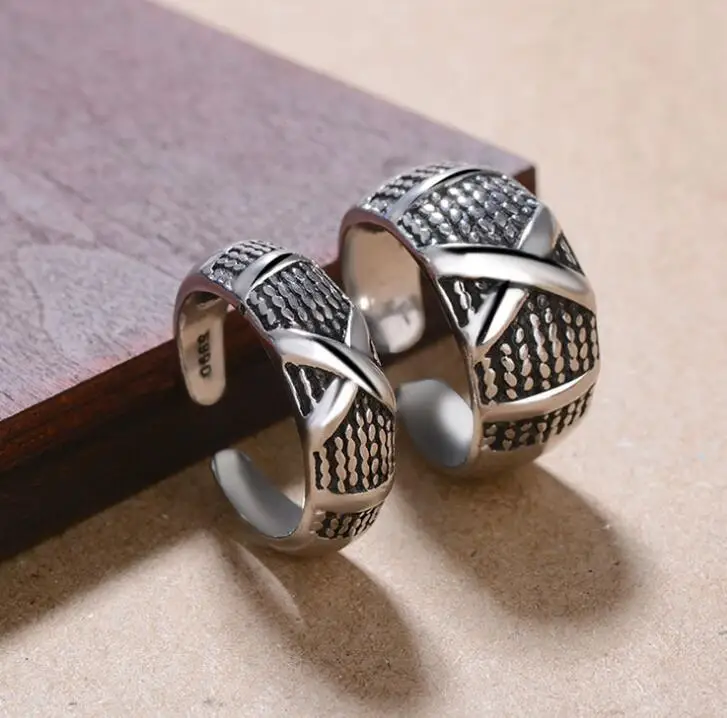 Gothic Men's Retro Ring Amulet Ring Silver Black Couple Personality Party Jewelry Gift
Gothic Men's Retro Ring Amulet Ring Silver Black Couple Personality Party Jewelry Gift