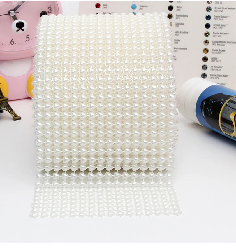(10 yard/lot) Pearl Mesh Trims 16 Rows Heart Cutting Shape Wedding Applique Ruffled Lace Love Heart Type Pearl Chain
(10 yard/lot) Pearl Mesh Trims 16 Rows Heart Cutting Shape Wedding Applique Ruffled Lace Love Heart Type Pearl Chain