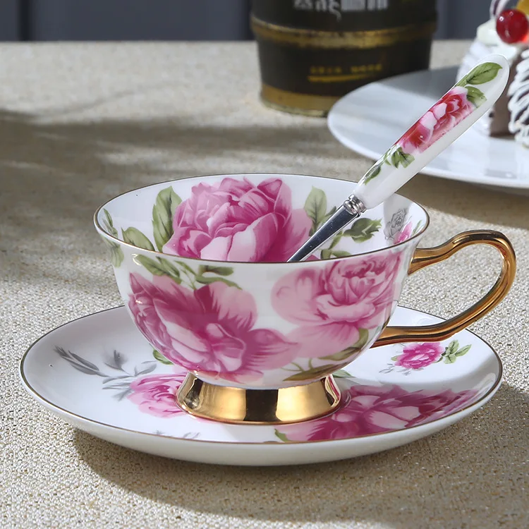 Bone China European ceramic coffee cup and saucer British creative fashion afternoon tea set
Bone China European ceramic coffee cup and saucer British creative fashion afternoon tea set