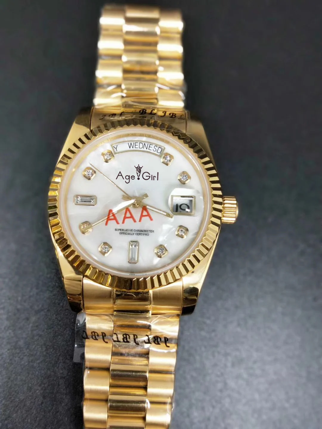 Classic New Men Daydate Yellow Gold Diamond Shell Automatic Mechanical Stainless Steel Sapphire Green Grey Black Watch 36mm
Classic New Men Daydate Yellow Gold Diamond Shell Automatic Mechanical Stainless Steel Sapphire Green Grey Black Watch 36mm