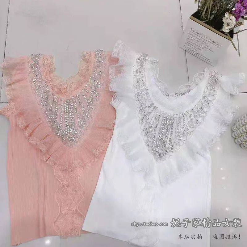 2021 Summer European New Sweet Exquisite Rhinestone Lace Women Top Ladies Fashion Ruffled Stitching Super Fairy Knitted Vest
2021 Summer European New Sweet Exquisite Rhinestone Lace Women Top Ladies Fashion Ruffled Stitching Super Fairy Knitted Vest