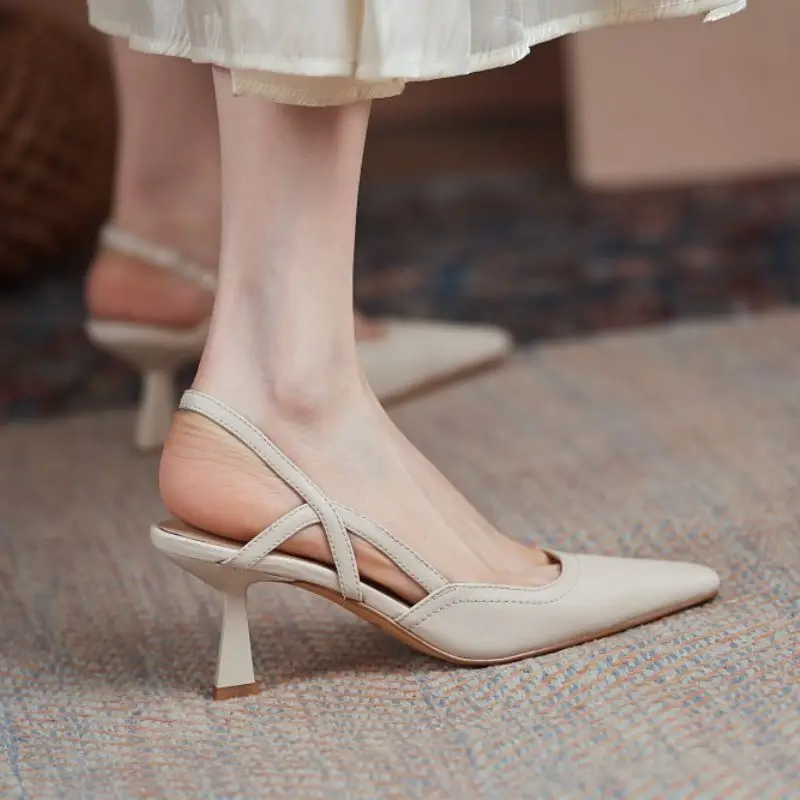 KemeKiss New Women Sandals Real Leather Strange Heel Summer Shoes Women Fashion Sexy Party Shoes Women Footwear Size 34-39
KemeKiss New Women Sandals Real Leather Strange Heel Summer Shoes Women Fashion Sexy Party Shoes Women Footwear Size 34-39