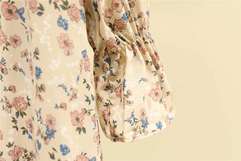 Elegant Women Ruffles V-Neck Dress 2021 Fashion Ladies Floral Print Dress Streetwear Female Chic Waist-Controlled Dresses
Elegant Women Ruffles V-Neck Dress 2021 Fashion Ladies Floral Print Dress Streetwear Female Chic Waist-Controlled Dresses