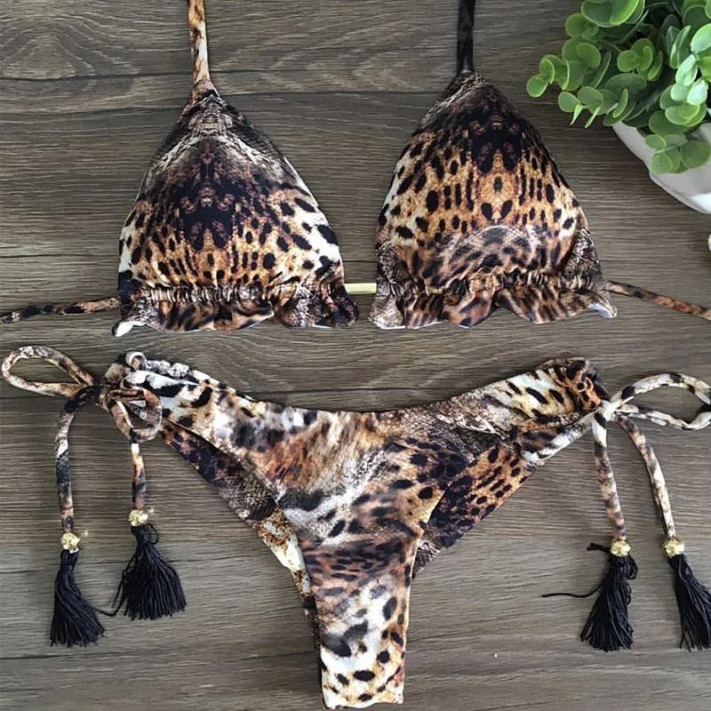 Купальник женский с леопардовым принтом и чашками пуш-ап
Купальник женский с леопардовым принтом и чашками пуш-ап