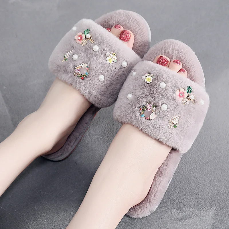 Winter 2020 indoor cartoon cotton drag girl student Korean version of wild warm home fashion non-slip fur slippers female
Winter 2020 indoor cartoon cotton drag girl student Korean version of wild warm home fashion non-slip fur slippers female