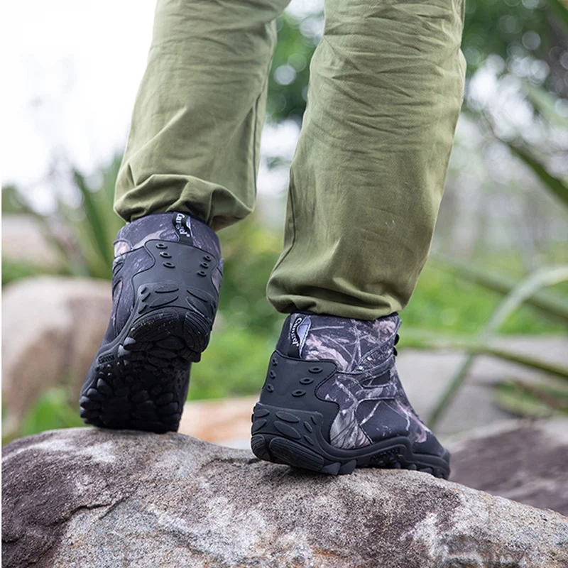 2021 Men Outdoor Non-slip Wear-resistant Hiking Shoes Men High-top Hiking Shoes Lightweight Breathable Hiking Boots Sneakers Men
2021 Men Outdoor Non-slip Wear-resistant Hiking Shoes Men High-top Hiking Shoes Lightweight Breathable Hiking Boots Sneakers Men