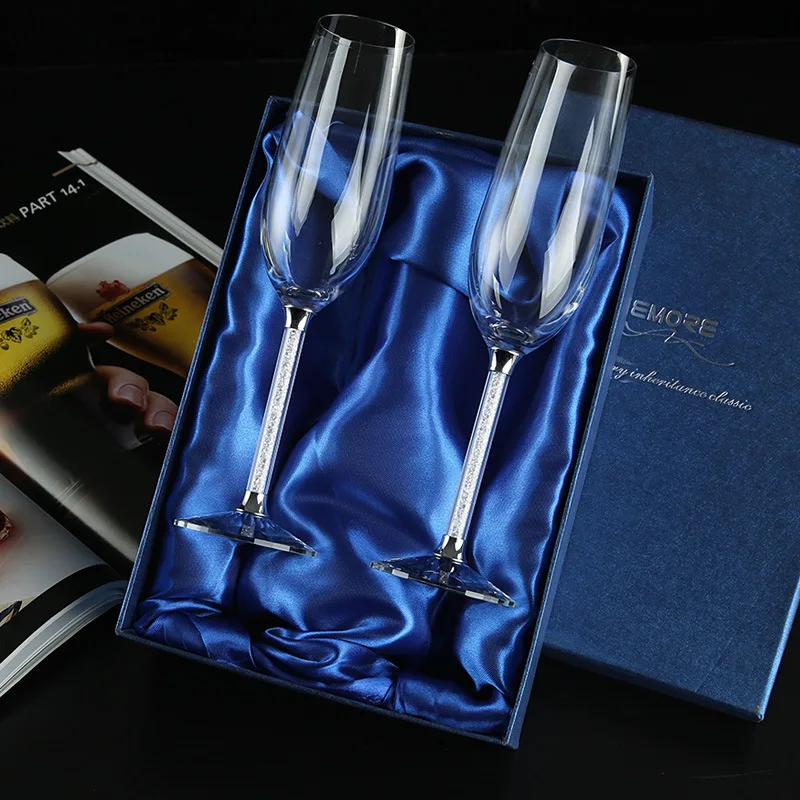Crystal diamond red wine glass goblet creative glass champagne glass gift box wedding gift wine set
Crystal diamond red wine glass goblet creative glass champagne glass gift box wedding gift wine set